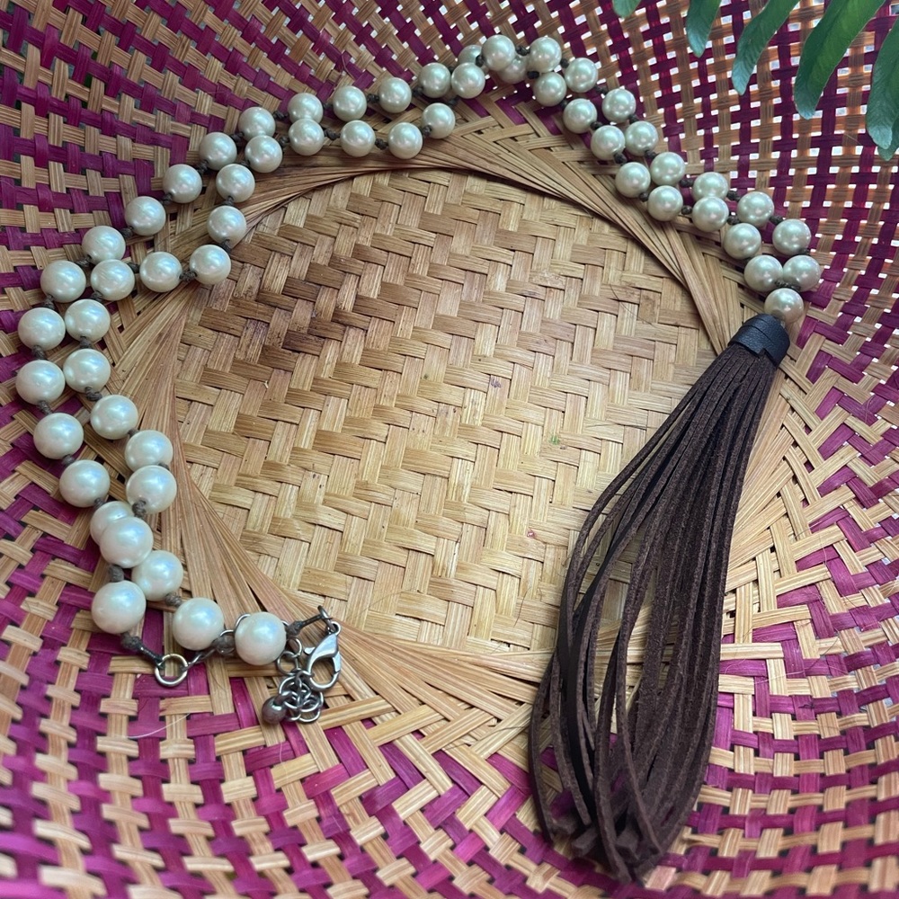 Boutique Leather Tassel Necklace • great condition